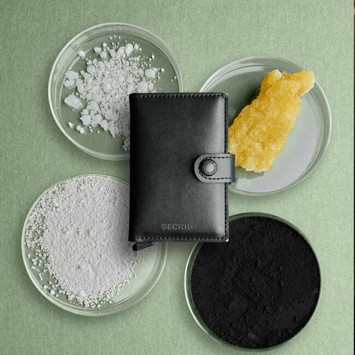 Secrid - Miniwallet MIRUM Plant-Based Black